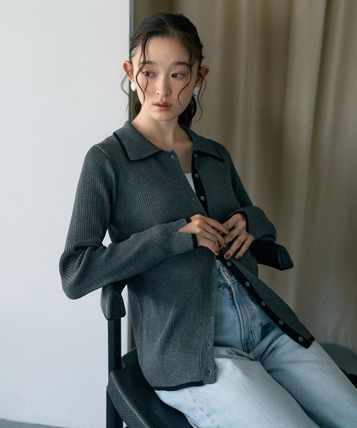 earth music&ecology（アースミュージックアンドエコロジー）の「【WEB限定】バイカラートリムロングニットカーディガン（ニット/セーター・レディース・チャコールグレー/アイボリー/ブラウン/ネイビー・FREE）」の9枚目の写真