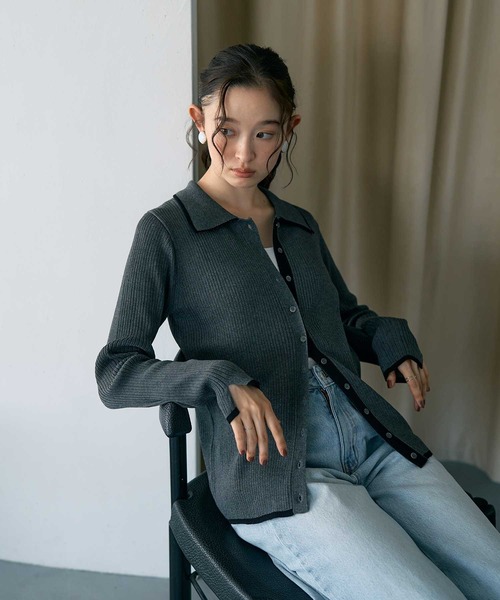 earth music&ecology（アースミュージックアンドエコロジー）の「【WEB限定】バイカラートリムロングニットカーディガン（ニット/セーター・レディース・チャコールグレー/アイボリー/ブラウン/ネイビー・FREE）」の10枚目の写真