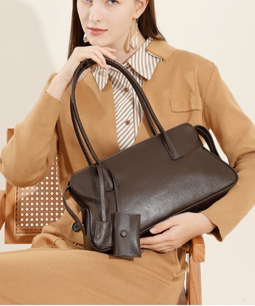 NiiNa(ニーナ)の「【 NiiNa / ニーナ 】高品質牛革横長ショルダー&ミニケースセットバッグ(ショルダーバッグ・レディース・ベージュ/ブラウン/ブラック・FREE)」の10枚目の写真