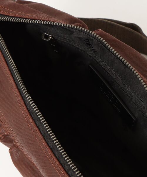 DIESEL（ディーゼル）の「メンズ クロスボディバッグ MULTI-PKTS MULTI