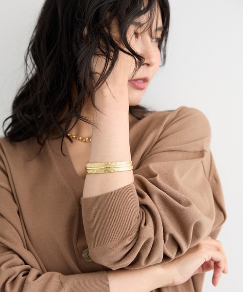 BARNYARDSTORM(バンヤードストーム)の「BARNYARDSTORM / フェザーバングル(ブレスレット・レディース・ゴールド/シルバー・FREE)」の19枚目の写真