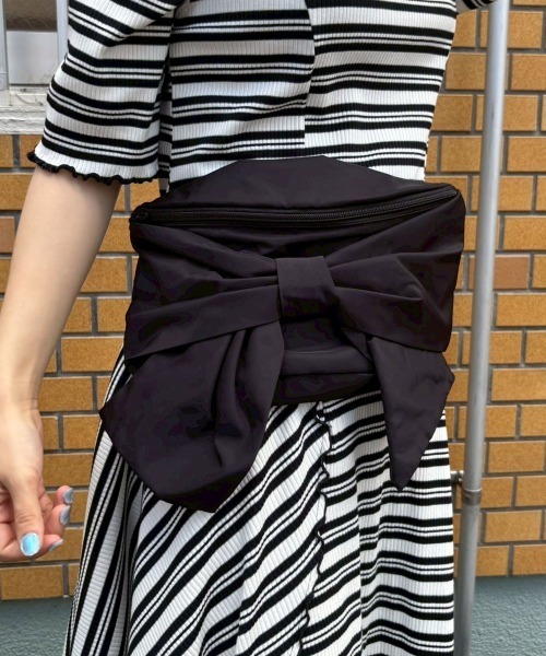 Candy Stripper（キャンディストリッパー）の「BIG RIBBON ボディバッグ（ボディバッグ/ウエストポーチ・レディース・オフホワイト/ブラック・FREE）」の19枚目の写真