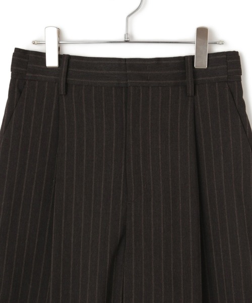 ADAM ET ROPE'(アダムエロペ)の「【サステナブル】ソリッド&ストライプハーフパンツ(その他パンツ・レディース・ブラック/ブラウン系その他・36/38)」の12枚目の写真