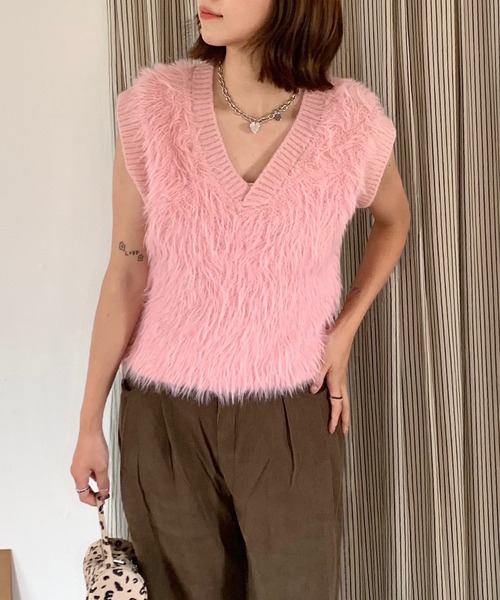 Teem Store（チームストア）の「【25年秋冬新作】もこもこシャギーVネックベスト（ベスト・レディース・ホワイト/ピンク・F）」の16枚目の写真