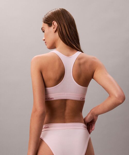 Calvin Klein（カルバン・クライン）の「Icon Cotton ライトリー ラインド ブラレット（ブラジャー・レディース・ピンク/ダークブルー・L/M/S）」の6枚目の写真