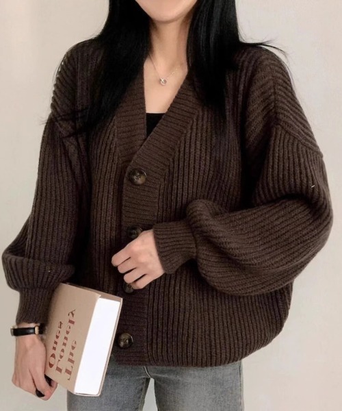 cammie(キャミー)の「フロントボタンリブ編みニットカーディガン(カーディガン/ボレロ・レディース・アイボリー/グレー/ブラウン・FREE)」の9枚目の写真