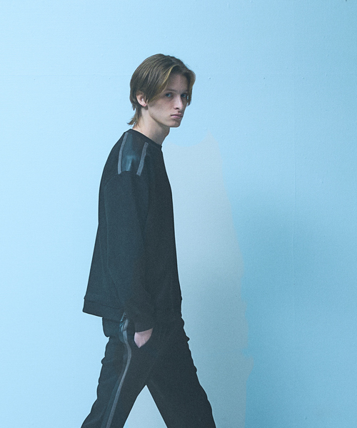 5351 POUR LES HOMMES(ゴーサンゴーイチプールオム)の「【セットアップ対応】ストレッチ スウェード ジップ プルオーバー(スウェット・メンズ・ブラック/ライトグレー/ダークネイビー・44/46/48/50)」の13枚目の写真