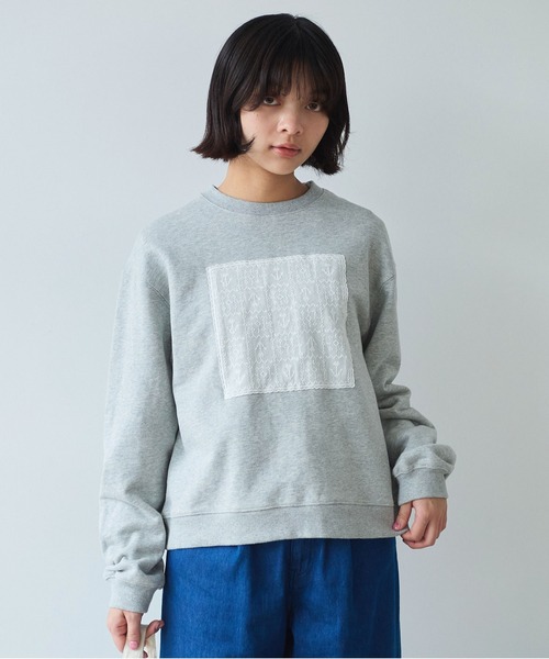 bulle de savon（ビュルデサボン）の「△クロスステッチレース スウェット（スウェット・レディース・グレー/ネイビー・FREE）」の3枚目の写真