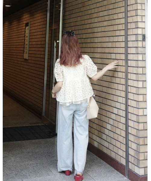 JUMELLE(ジュメロ)の「フラワー刺繍ペプラムトップス(Tシャツ/カットソー・レディース・ベージュ・FREE)」の9枚目の写真