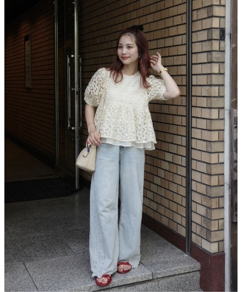 JUMELLE(ジュメロ)の「フラワー刺繍ペプラムトップス(Tシャツ/カットソー・レディース・ベージュ・FREE)」の8枚目の写真