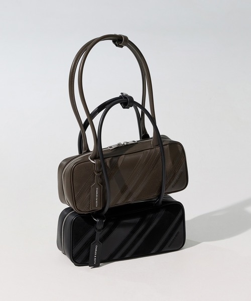 Zeya ゼヤ スエードストラップショルダーバッグ（ショルダーバッグ