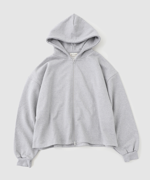 WISM（ウィズム）の「Estudio Niksen / エストゥディオ・ニクセン Boxy Zip-up Hoodie（パーカー・メンズ・ライトグレー/ブラック・1/2）」の2枚目の写真