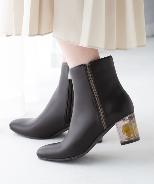 JELLY BEANS（ジェリービーンズ）の「クリアフラワーヒールショートブーツ(204-57124)JELLY BEANS(ジェリービーンズ)（ブーツ・レディース・ダークブラウン/ブラック系/ブラック・S/M/L）」の20枚目の写真
