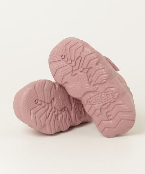 KEEN（キーン）の「HYPOWSER WRAP / ハイパウザー ラップ / キッズ スリッポン スニーカー（スニーカー・キッズ・スモークピンク・15cm/16cm/17cm/18cm/18.5cm/19.5cm）」の3枚目の写真