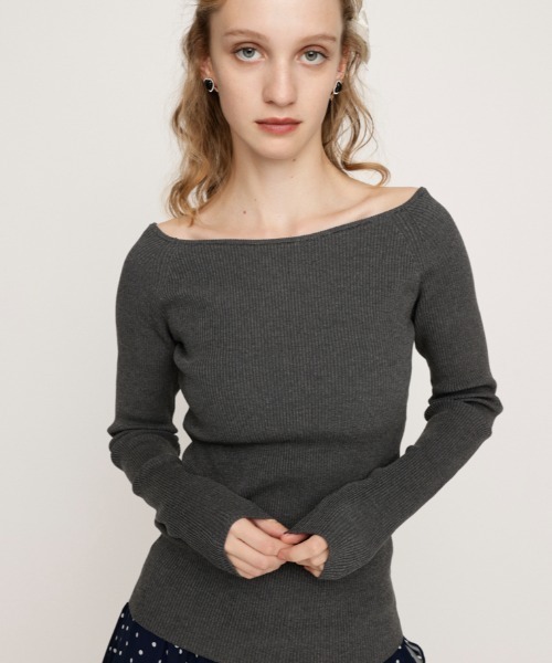 SLY(スライ)の「HG OFFSHOULDER TOPS ハイゲージ オフショルダー トップス 秋服 冬服(ニット/セーター・レディース・アイボリー/ブラック/杢グレー・FREE)」の9枚目の写真