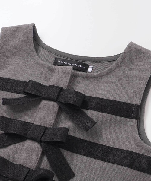 BeBe Petits Pois Vert(ベベプチポワヴェール)の「3段リボンAラインジャンパースカート(ワンピース・キッズ・グレー/ブラック・130cm/110cm/120cm/100cm/140cm/150cm)」の11枚目の写真