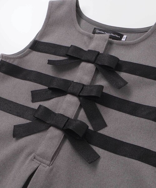 BeBe Petits Pois Vert(ベベプチポワヴェール)の「3段リボンAラインジャンパースカート(ワンピース・キッズ・グレー/ブラック・130cm/110cm/120cm/100cm/140cm/150cm)」の13枚目の写真