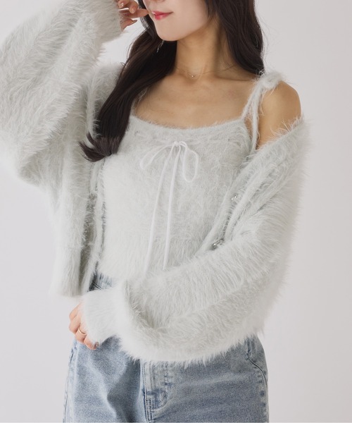 one after another NICE CLAUP（ワンアフターアナザーナイスクラップ）の「【今すぐお届け可能!セットで着れる】milkyフェザーニットビスチェ（キャミソール・レディース・サックスブルー/オフホワイト/グレー/ダークブラウン/ピンク・FREE）」の4枚目の写真