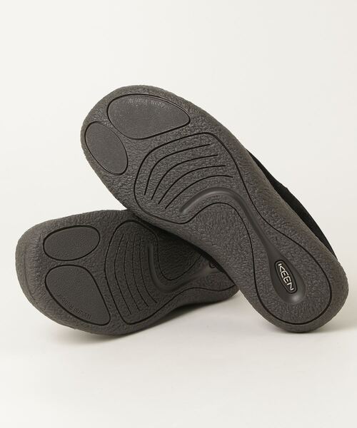 KEEN（キーン）の「HOWSER III SLIDE / ハウザー スリー スライド / メンズ スリッポン スニーカー（スリッポン・メンズ・ブラック系その他・25cm/25.5cm/26cm/26.5cm/27cm/27.5cm/28cm/28.5cm/29cm）」の2枚目の写真