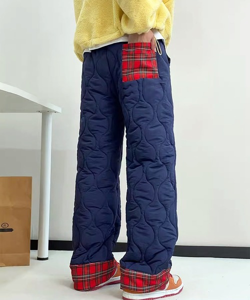 VIBGYOR（ヴィブジョー）の「折り返しチェック キルティング中綿ルーズパンツ/韓国 ユニセックス(CZ)（その他パンツ・メンズ・アイボリー/ネイビー・MEDIUM/LARGE）」の21枚目の写真