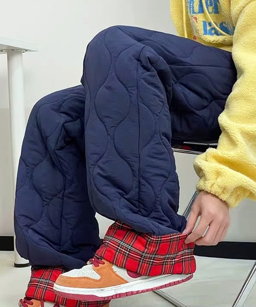 VIBGYOR（ヴィブジョー）の「折り返しチェック キルティング中綿ルーズパンツ/韓国 ユニセックス(CZ)（その他パンツ・メンズ・アイボリー/ネイビー・MEDIUM/LARGE）」の22枚目の写真