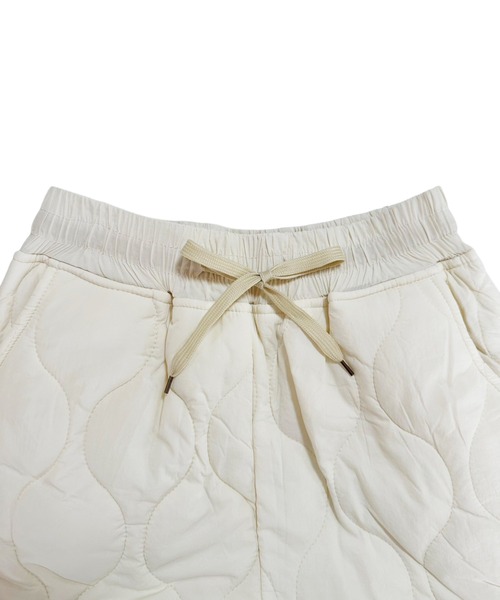 VIBGYOR（ヴィブジョー）の「折り返しチェック キルティング中綿ルーズパンツ/韓国 ユニセックス(CZ)（その他パンツ・メンズ・アイボリー/ネイビー・MEDIUM/LARGE）」の10枚目の写真