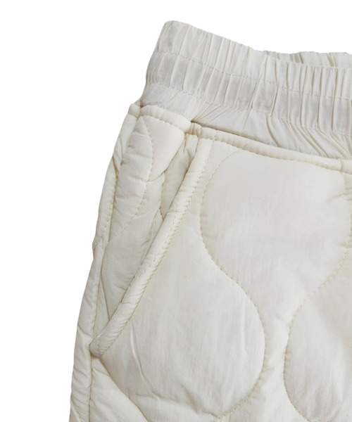 VIBGYOR（ヴィブジョー）の「折り返しチェック キルティング中綿ルーズパンツ/韓国 ユニセックス(CZ)（その他パンツ・メンズ・アイボリー/ネイビー・MEDIUM/LARGE）」の8枚目の写真