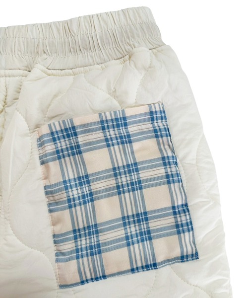 VIBGYOR（ヴィブジョー）の「折り返しチェック キルティング中綿ルーズパンツ/韓国 ユニセックス(CZ)（その他パンツ・メンズ・アイボリー/ネイビー・MEDIUM/LARGE）」の7枚目の写真