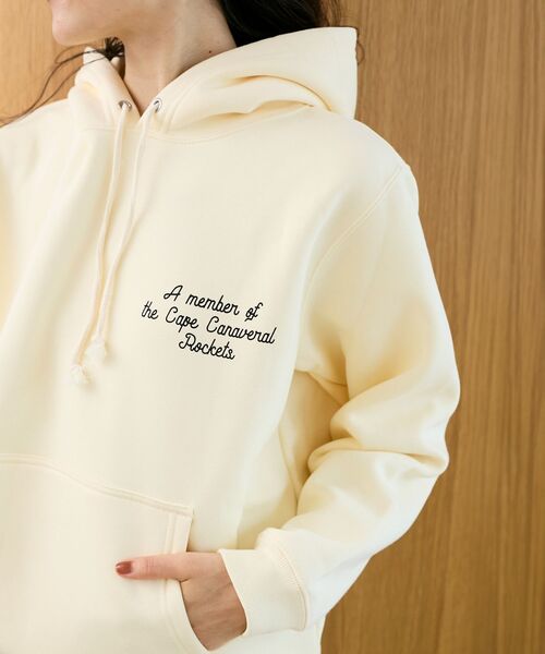 le.coeur blanc(ルクールブラン)の「SKOOKUM ロゴフーディー(Tシャツ/カットソー・レディース・ブラウン/アイボリー・38)」の20枚目の写真