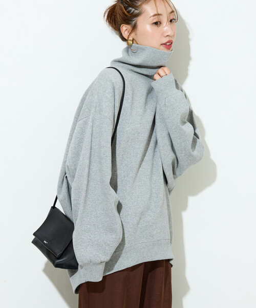 FREAK'S STORE（フリークスストア）の「限定展開　ヘビーウェイト タートルネック スウェット（スウェット・レディース・ブラック/ナチュラル/グレー/チャコールグレー/ライトグレー/ベージュ・ﾌﾘ-）」の4枚目の写真