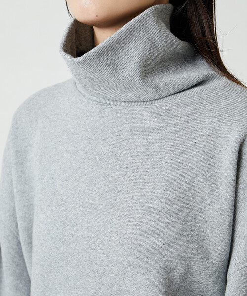 FREAK'S STORE（フリークスストア）の「限定展開　ヘビーウェイト タートルネック スウェット（スウェット・レディース・ブラック/ナチュラル/グレー/チャコールグレー/ライトグレー/ベージュ・ﾌﾘ-）」の7枚目の写真