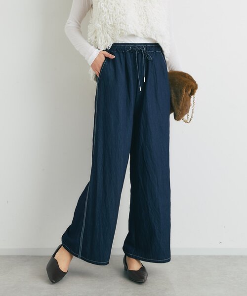 un dix cors（アンディコール）の「《楽な履き心地》シャイニーデニムワイドパンツ（デニムパンツ・レディース・ブラック/インディゴブルー・FREE）」の4枚目の写真