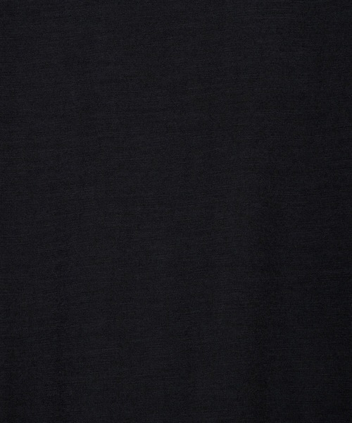markaware(マーカウェア)の「【markaware/marka】ウォッシャブルウール天竺 / 2ボタンポロL/S Tee / TWO BUTTON POLO L/S TEE(ポロシャツ・メンズ・グレー/ブラック・1/2)」の5枚目の写真