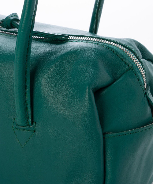 perche（ペルケ）の「ペルケ perche / ソフトレザーワイドボストントート（トートバッグ・レディース・ブラウン/グリーン/シルバー/ブラック・FREE）」の19枚目の写真