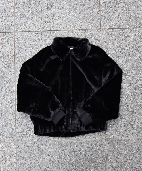 ATELANE（アテレーン）の「ATELANE / フェイクファーボンバー