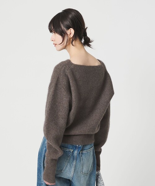 BEAUTY&YOUTH UNITED ARROWS（ビューティーアンドユースユナイテッドアローズ）の「フォックスブレンド ボリュームスリーブ ボートネックニットプルオーバー（ニット/セーター・レディース・モカ/ナチュラル/グレー系・FREE）」の13枚目の写真
