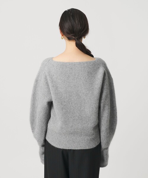 BEAUTY&YOUTH UNITED ARROWS（ビューティーアンドユースユナイテッドアローズ）の「フォックスブレンド ボリュームスリーブ ボートネックニットプルオーバー（ニット/セーター・レディース・モカ/ナチュラル/グレー系・FREE）」の17枚目の写真