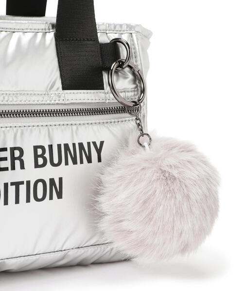 MASTER BUNNY EDITION】ファーポンチャーム付き合繊カートバッグ