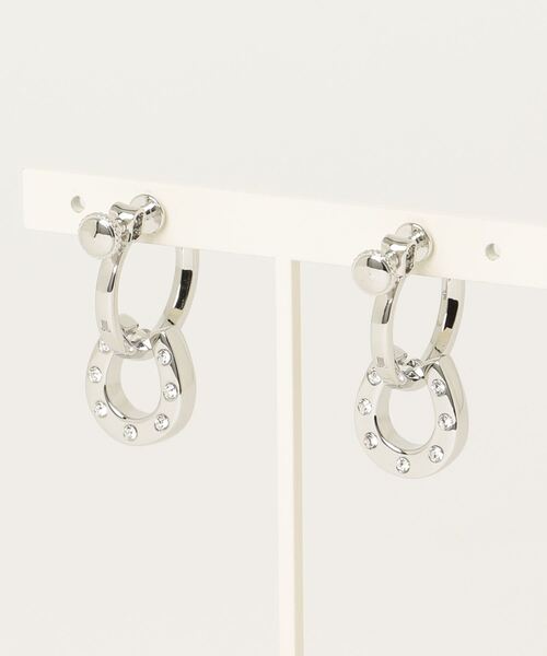 LANVIN en Bleu(ランバンオンブルー)の「馬蹄モチーフ イヤリング(イヤリング・レディース・ゴールド/シルバー・ONE SIZE)」の7枚目の写真