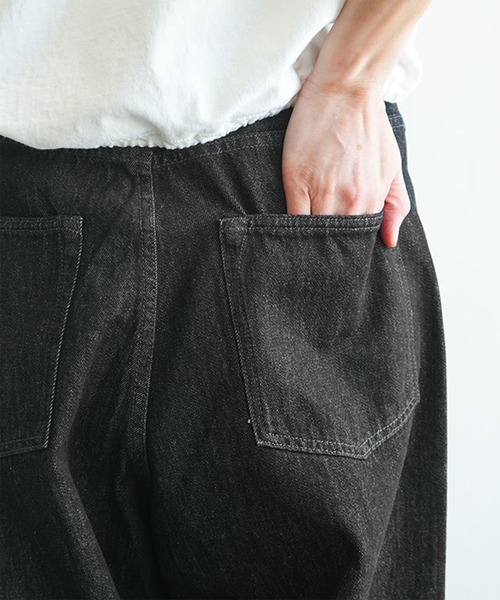 SOLAMONAT(ソラモナ)の「5Pルーズストレートイージーデニムパンツ(デニムパンツ・レディース・ブラック/インディゴブルー・SS/L/XL/M)」の15枚目の写真