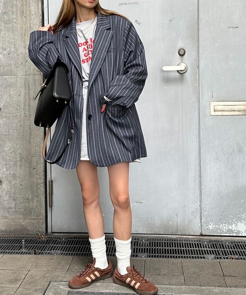 INTERPLAY（インタープレイ）の「【INTERPLAY x AYA】Stripe Loose Jacket（テーラードジャケット・レディース・ブラウン/ネイビー・FREE）」の3枚目の写真