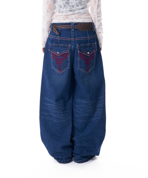 AAKAM(アーカム)の「CROS2 Washed Denim Pants (Blue)(デニムパンツ・レディース・その他・1/2)」の1枚目の写真