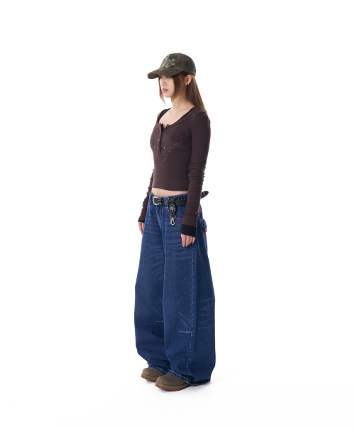 AAKAM(アーカム)の「CROS2 Washed Denim Pants (Blue)(デニムパンツ・レディース・その他・1/2)」の6枚目の写真
