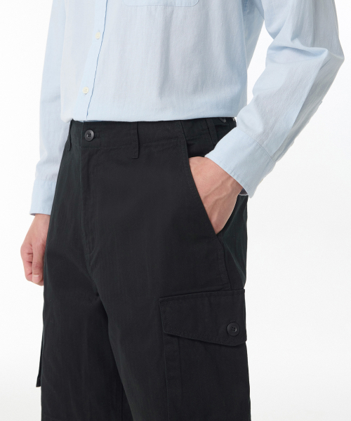 MUSINSA STANDARD（ムシンサスタンダード）の「コットンヘリンボーンカーゴショーツ[ブラック]（その他パンツ・メンズ・その他・29/30/31/33/26/27/28/40/38/42/36/34/32）」の4枚目の写真