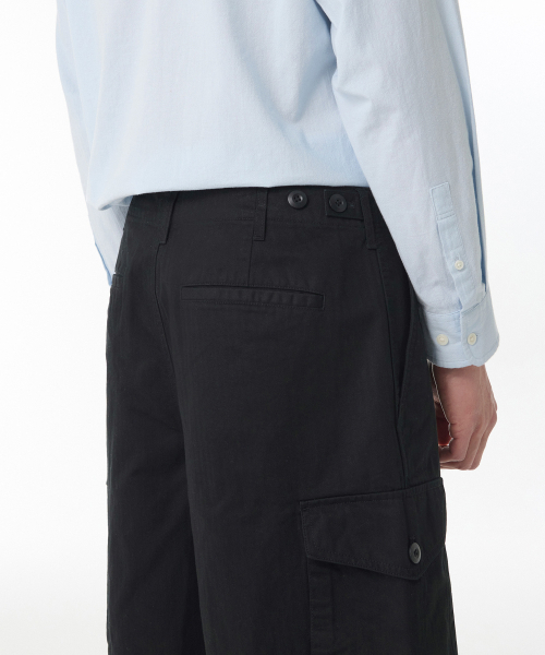 MUSINSA STANDARD（ムシンサスタンダード）の「コットンヘリンボーンカーゴショーツ[ブラック]（その他パンツ・メンズ・その他・29/30/31/33/26/27/28/40/38/42/36/34/32）」の5枚目の写真