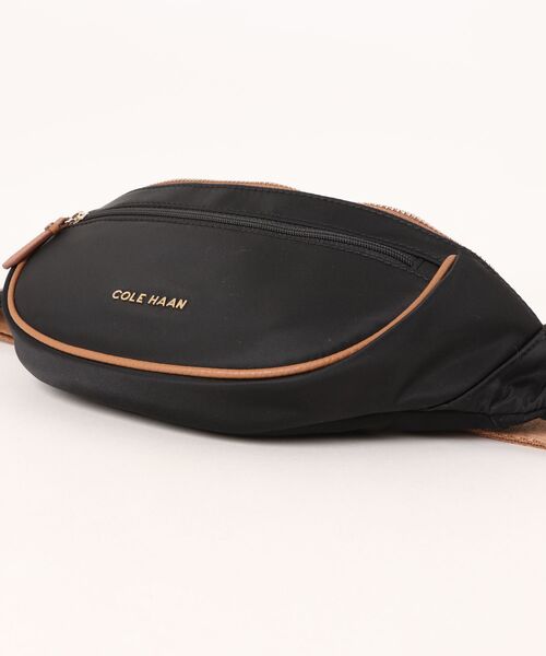 COLE HAAN(コールハーン)の「マッケンナ ナイロン ベルト バッグ womens(ボディバッグ/ウエストポーチ・レディース・ブラック・OSFA)」の6枚目の写真