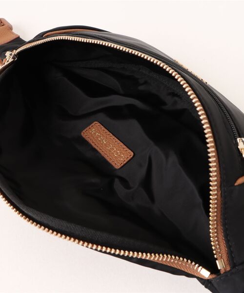 COLE HAAN(コールハーン)の「マッケンナ ナイロン ベルト バッグ womens(ボディバッグ/ウエストポーチ・レディース・ブラック・OSFA)」の7枚目の写真