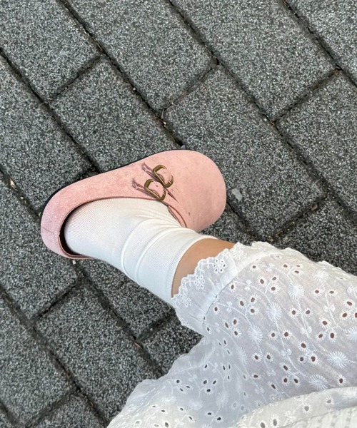 Vipoa（ヴィポア）の「Belted suede clog shoes（スリッポン・レディース・ベージュ/イエロー系その他/ピンク・LARGE/MEDIUM/SMALL）」の11枚目の写真