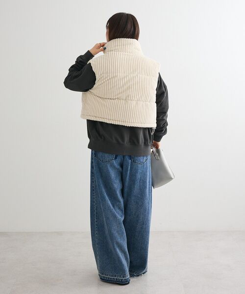 Green　Parks（グリーンパークス）の「・swing by ワイドコールベスト（ベスト・レディース・チャコールグレー/オフホワイト/ライトベージュ・FREE）」の15枚目の写真