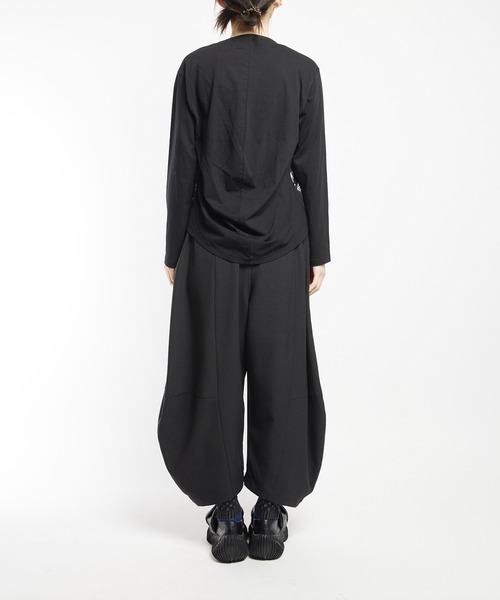 gomme(ゴム)の「パルテノンドレープT(Tシャツ/カットソー・レディース・グレー/ブラック/ホワイト・MEDIUM)」の14枚目の写真